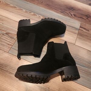 Joie Suede Chelsea Boots Size 7.5